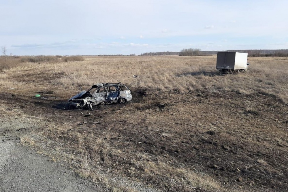 На Южном Урале машина загорелась после ДТП - двое погибших