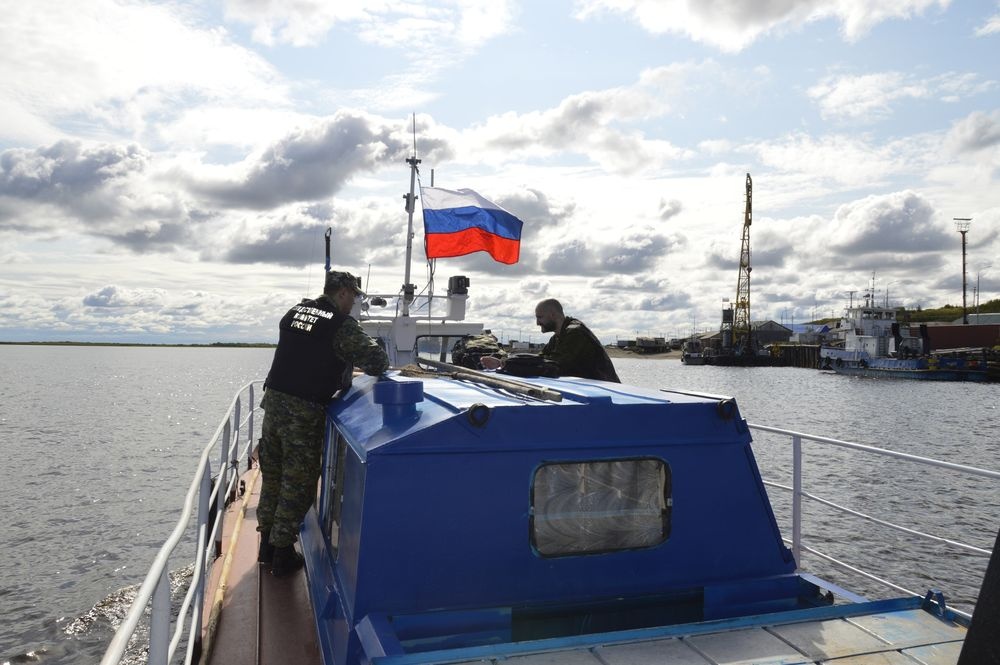 На Ямале перевернулась моторная лодка - погибли двое взрослых и ребенок