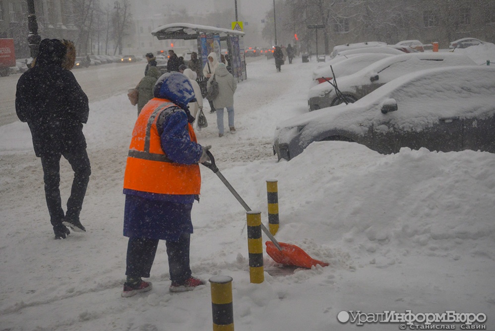 Мэру Екатеринбурга внесено представление за некачественную уборку снега