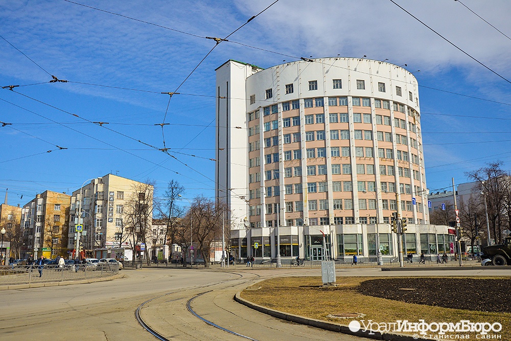 Самые дешевые отели Екатеринбурга оказались самыми дорогими на Урале