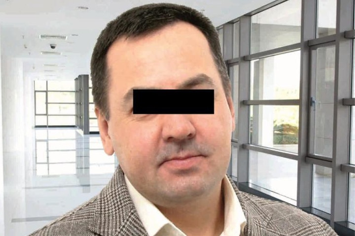 Суд в Екатеринбурге утвердил приговор мужчине, похитившему у россиян 264 млн рублей
