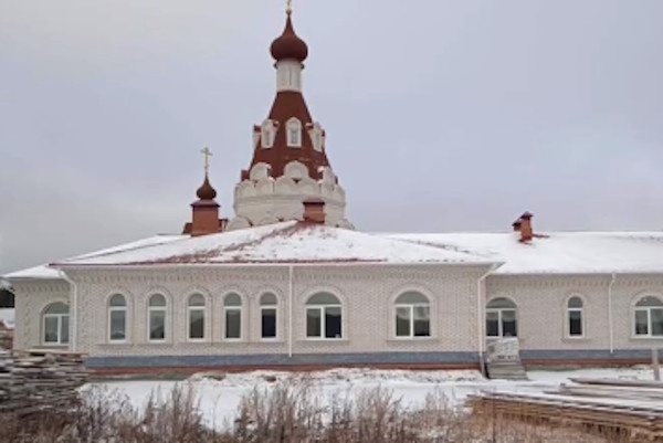 Монахини из Среднеуральского монастыря обрели новый дом