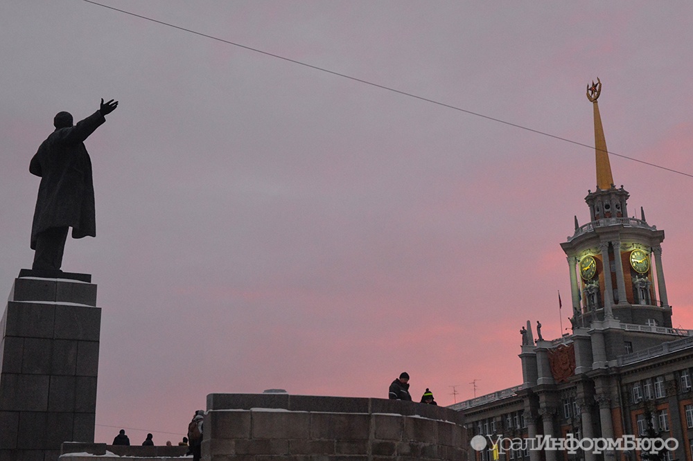 Памятник Ленину лишит Екатеринбург 5 трамваев
