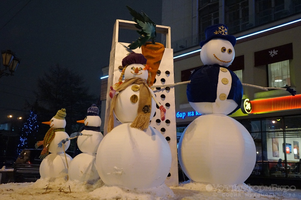 В Екатеринбурге началась подготовка к Новому году