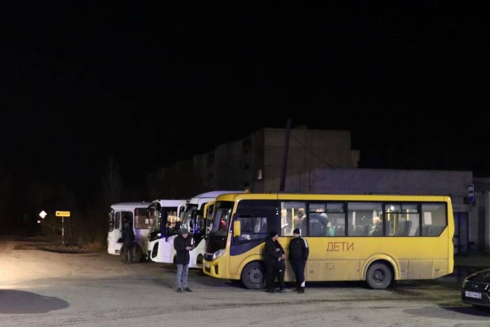 В центре Кургана собрали почти два десятка автобусов для эвакуации населения