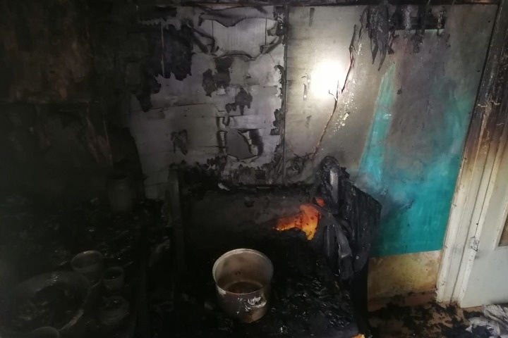 Пенсионер и две женщины погибли при пожаре в Новоуральске