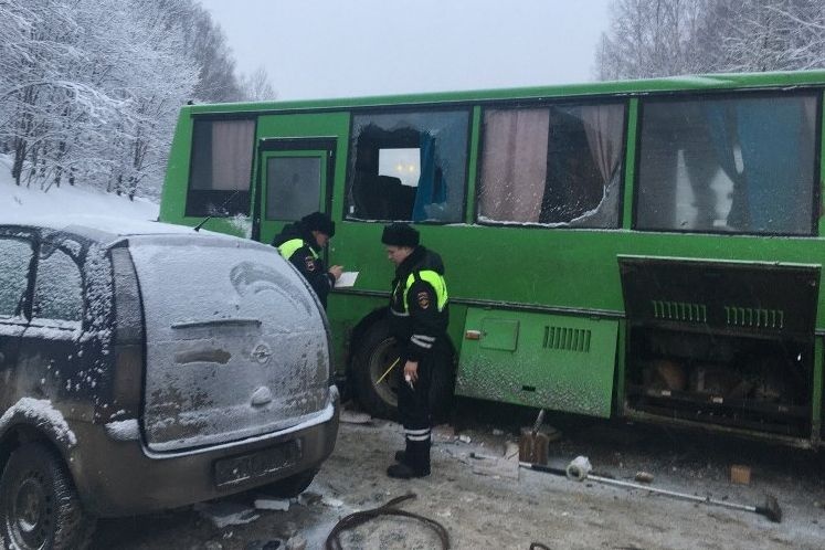 Появилась информация о состоянии пострадавших в ДТП с автобусом в Прикамье