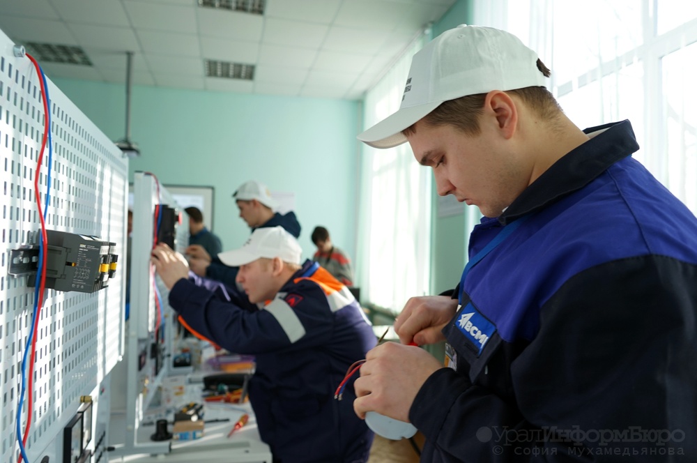Десятки миллионов новых рабочих мест в России останутся фантастикой