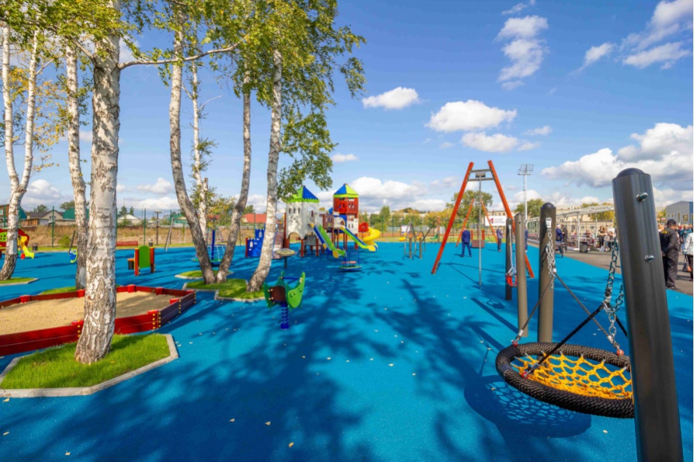 Самая большая на Южном Урале детская площадка украсила Коркино