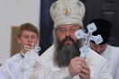 Митрополит Екатеринбургский Кирилл взял семью священника Агошкова под крыло
