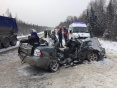 Ехали хоронить погибшую в ДТП подругу: под Первоуральском разбилась машина со студентами
