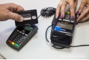 Visa и Mastercard обяжут банки выпускать только бесконтактные карты