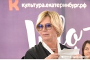 "Вот вы - клещ": Ярошевская не стала говорить об увольнении из мэрии