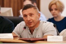 На довыборы в свердловское ЗакСо выдвинулся "яблочник"-культурист