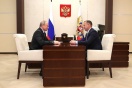 Путин указал Шумкову на "крайне низкие" зарплаты и высокие тарифы